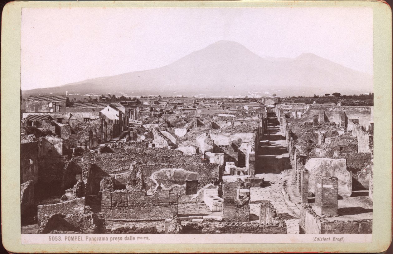Panoraama Pompeijista, n. 1880 (valokuva) tekijältä Carlo Brogi