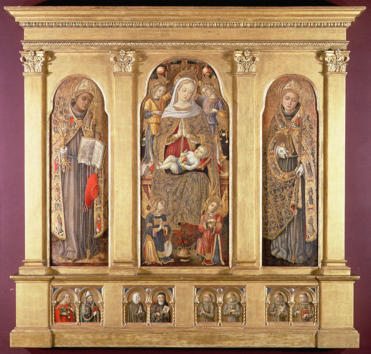 Neitsyt ja lapsi sekä pyhimykset Bonaventura ja Louis of Toulouse, n.1489 (tempera, kulta- ja öljylasitukset paneelilla). tekijältä Carlo Crivelli