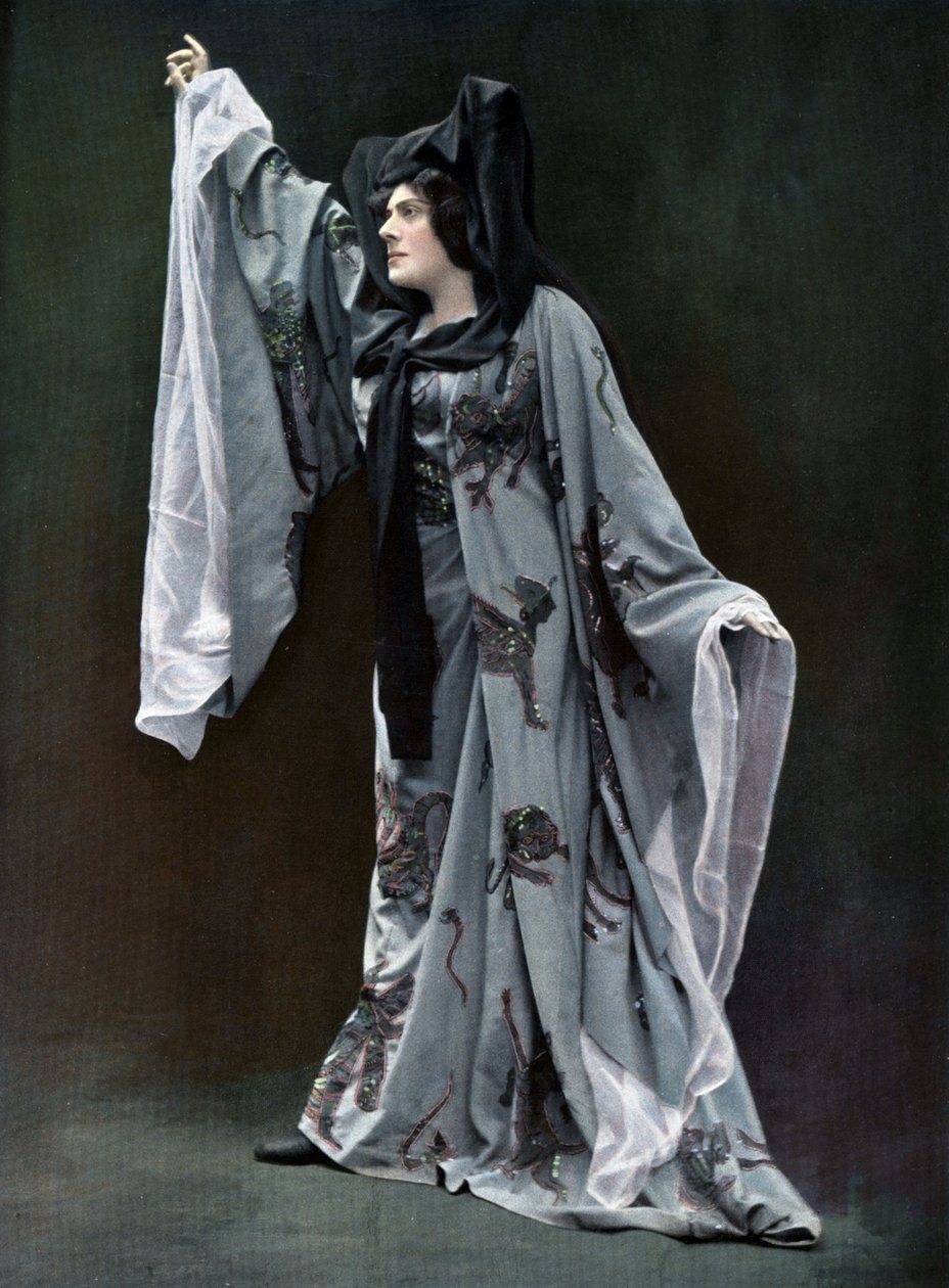 Oopperalaulaja Meyriane Heglon (1867-1942) Lilithin roolissa oopperassa "Le fils de l