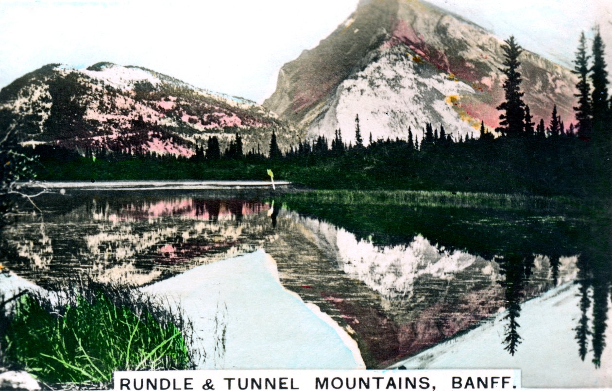 Mounts Rundle and Tunnel, Banff, Alberta, Kanada, 1920-luku. tekijältä Cavenders Ltd