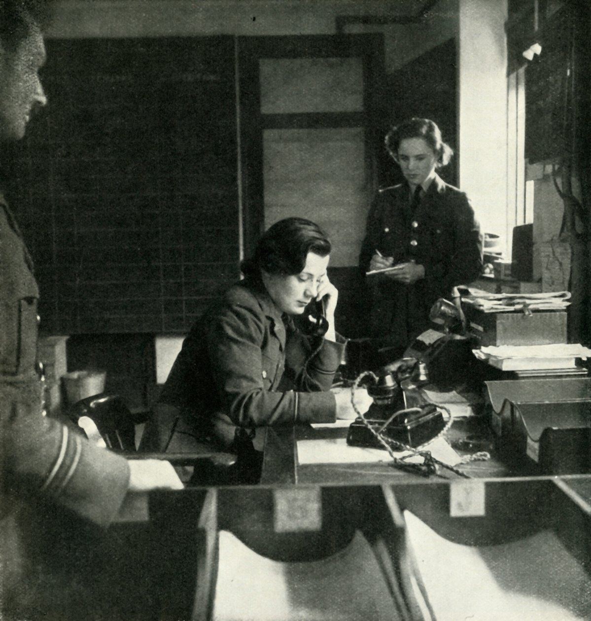 A Station Intelligence Room, c1943. tekijältä Cecil Beaton