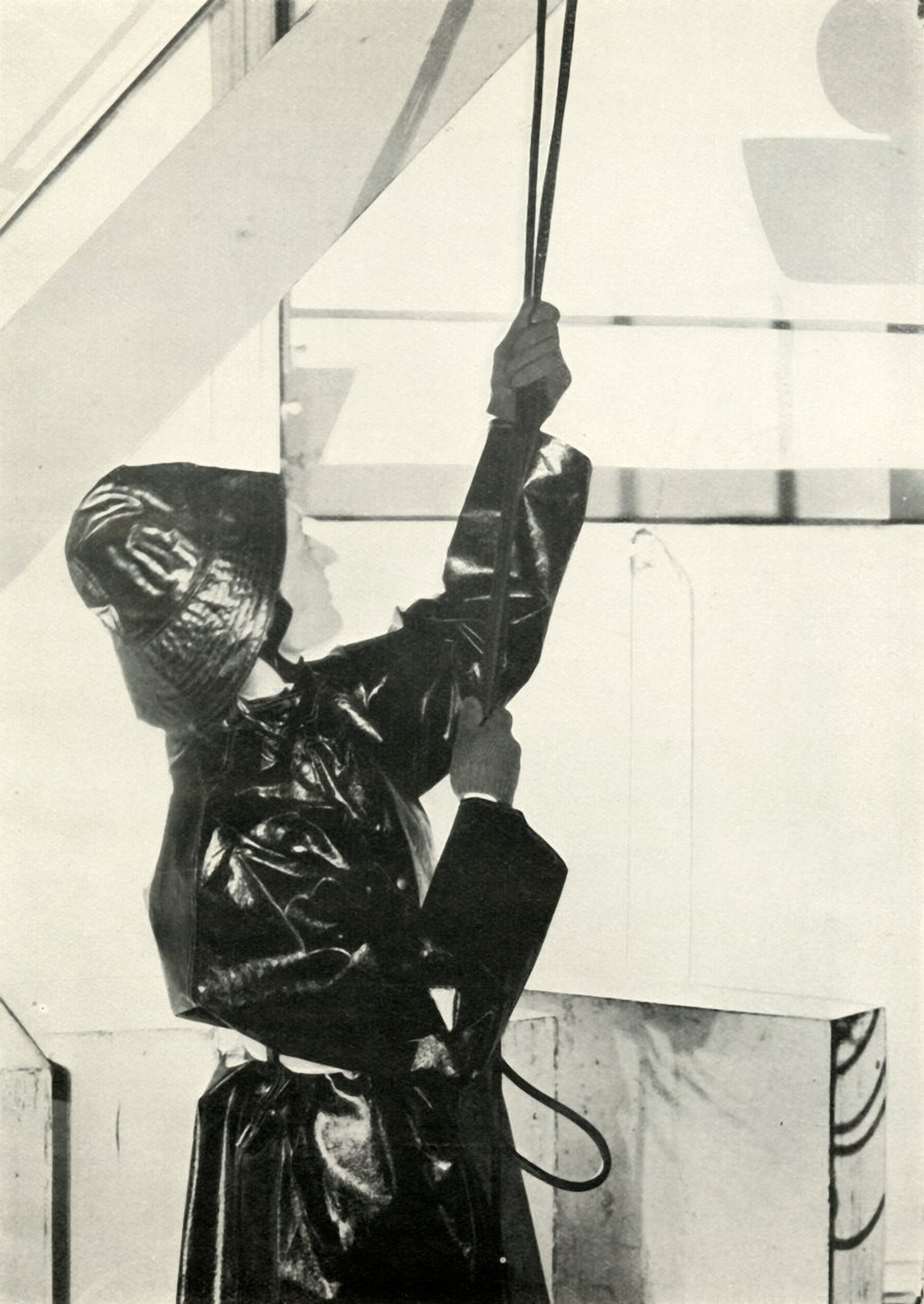 Ilmapallon kuljettaja, c1943. tekijältä Cecil Beaton