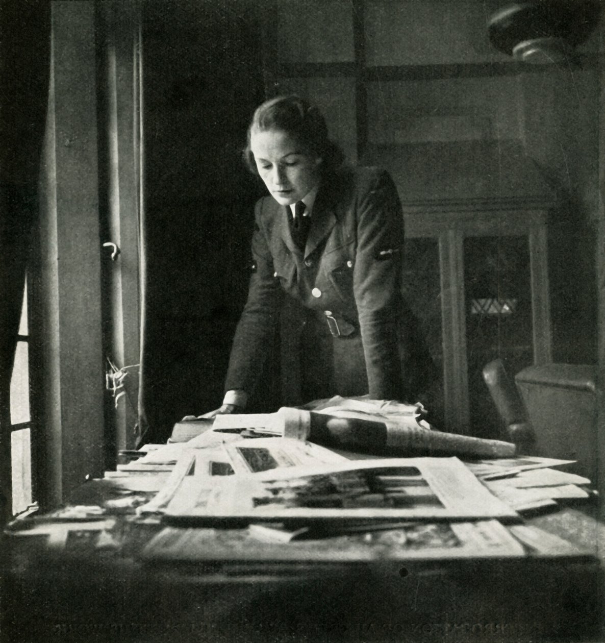 Lukusalissa, vuodelta 1943. tekijältä Cecil Beaton
