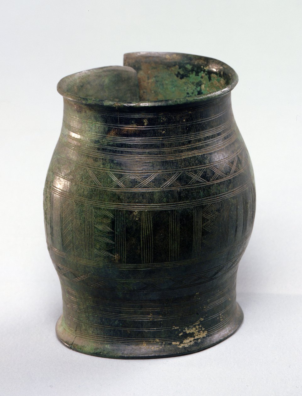 Tynnyrin muotoinen käsivarsinauha, Hallstatt Culture, Jura (metalli) tekijältä Celtic
