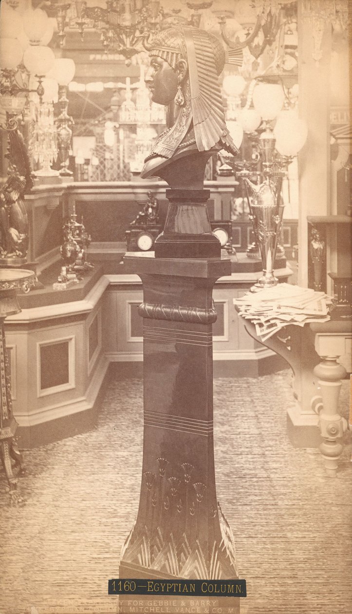 Egyptiläinen pylväs, Mitchell, Vance & Co., päärakennus, Centennial Exhibition, Philadelphia. tekijältä Centennial Photographic Co.