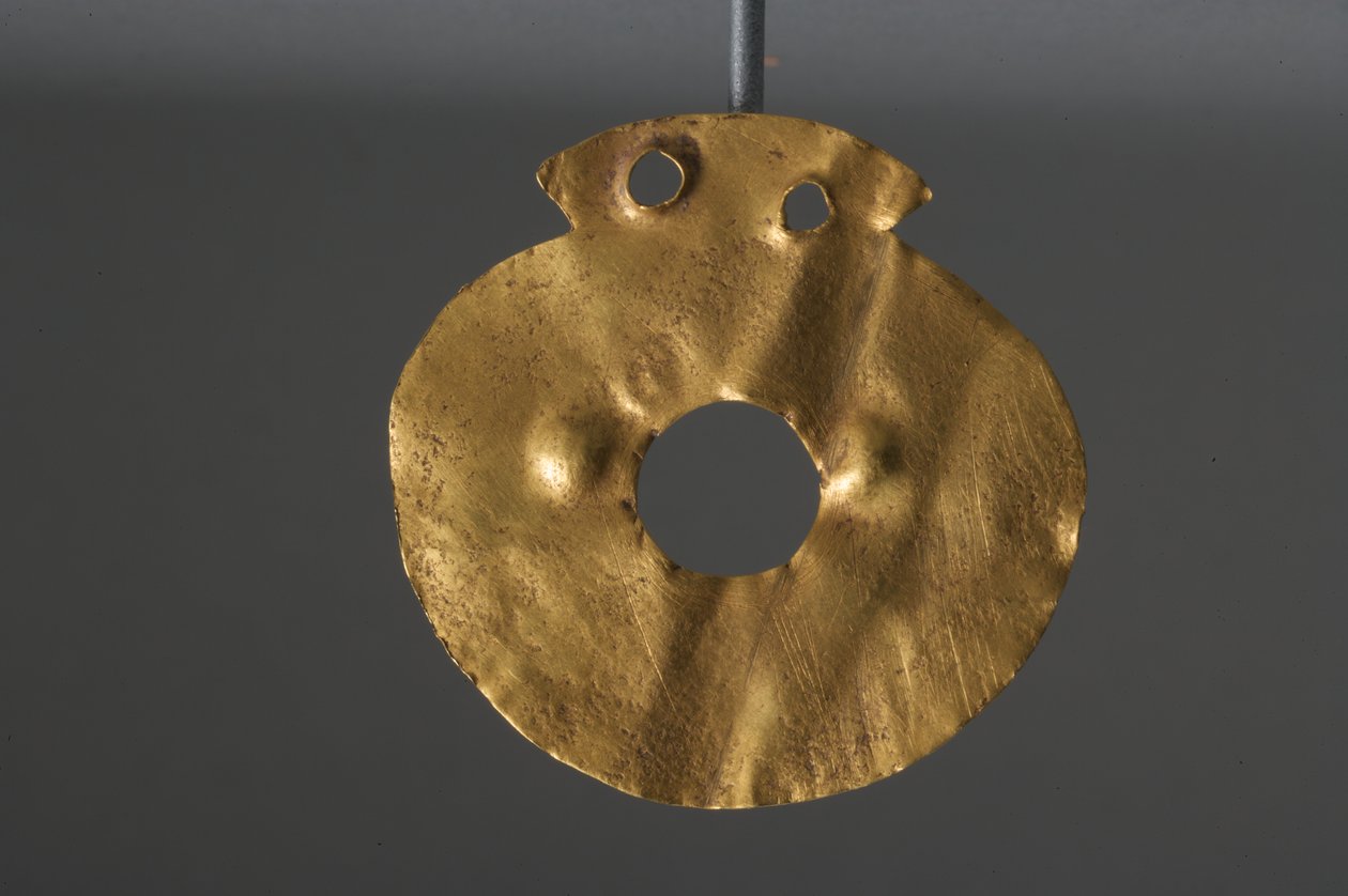 Karpaattien tyylitelty jumalatar, kuparikausi (kulta) tekijältä Chalcolithic