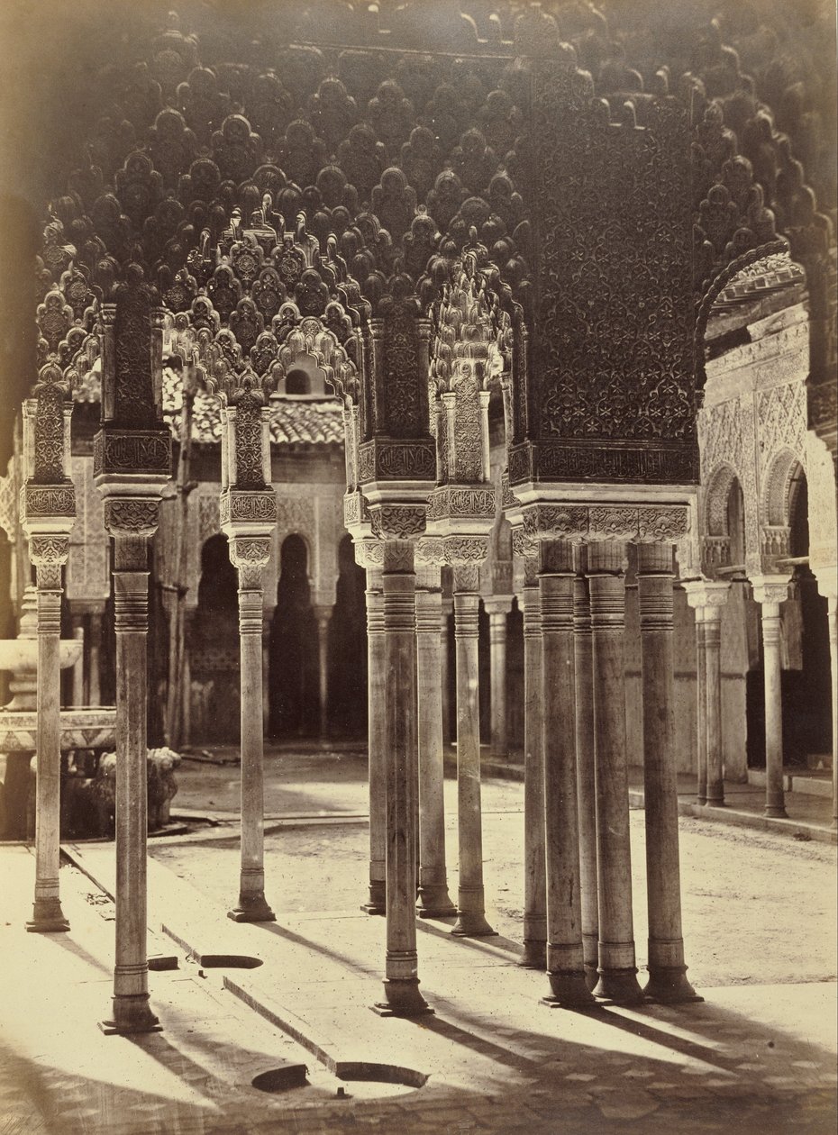 (Lionien tuomioistuin Alhambrassa (Patio de los Leones en la Alhambra)) tekijältä Charles Clifford