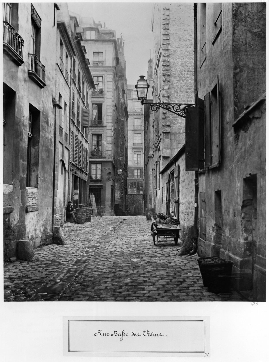 Rue Basse des Ursins, Pariisi, 1858-78 tekijältä Charles Marville