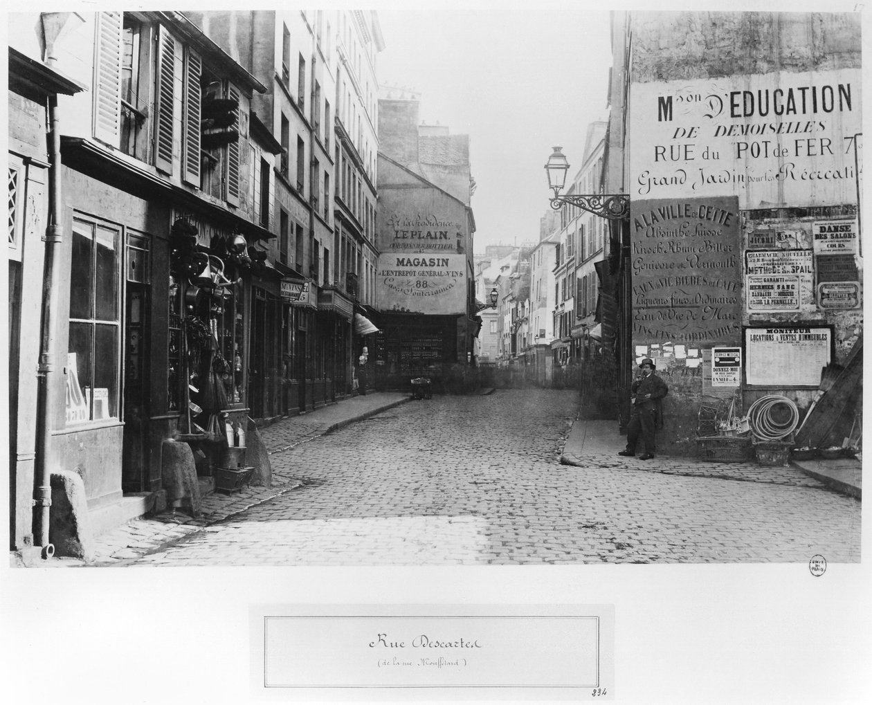 Rue Descartes, Rue Mouffetardin puolelta, Pariisi, 1858-78. tekijältä Charles Marville