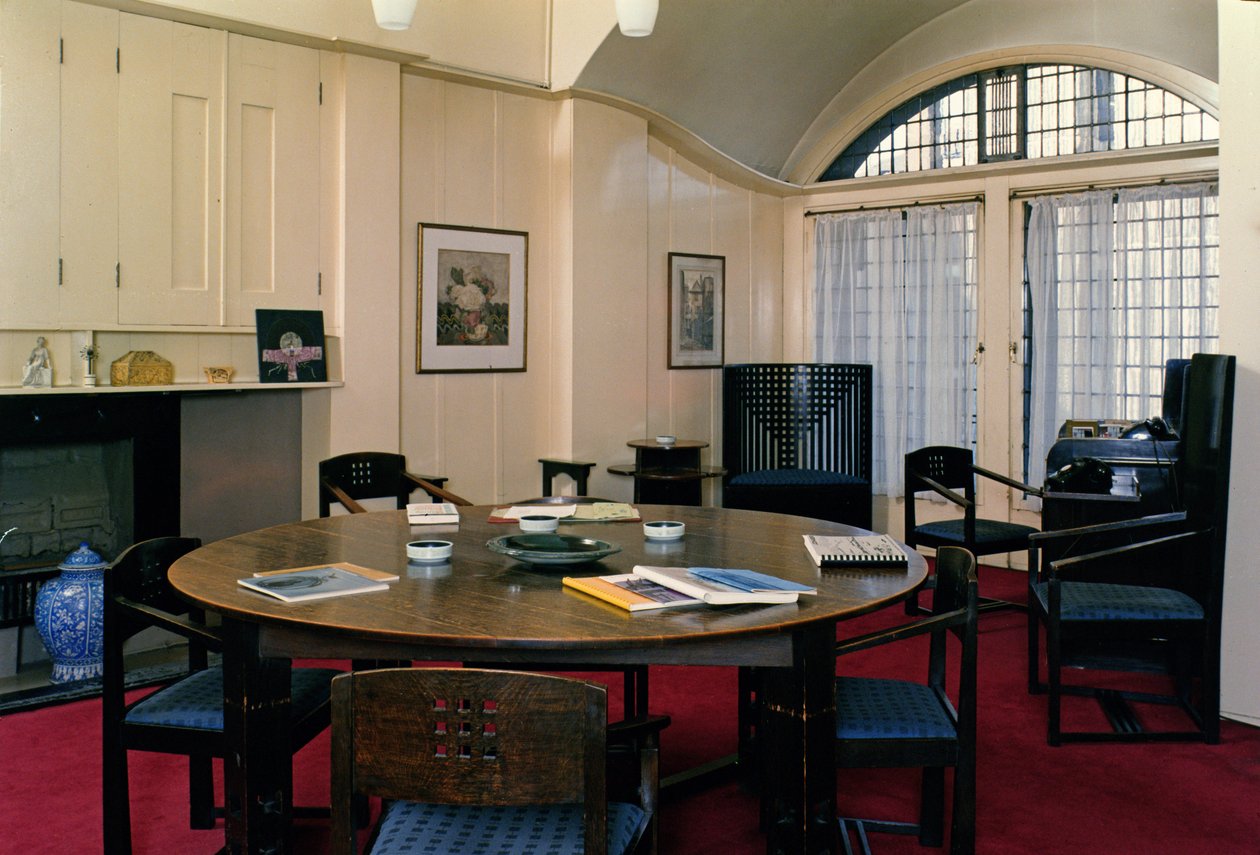 Ohjaajan huone tekijältä Charles Rennie Mackintosh