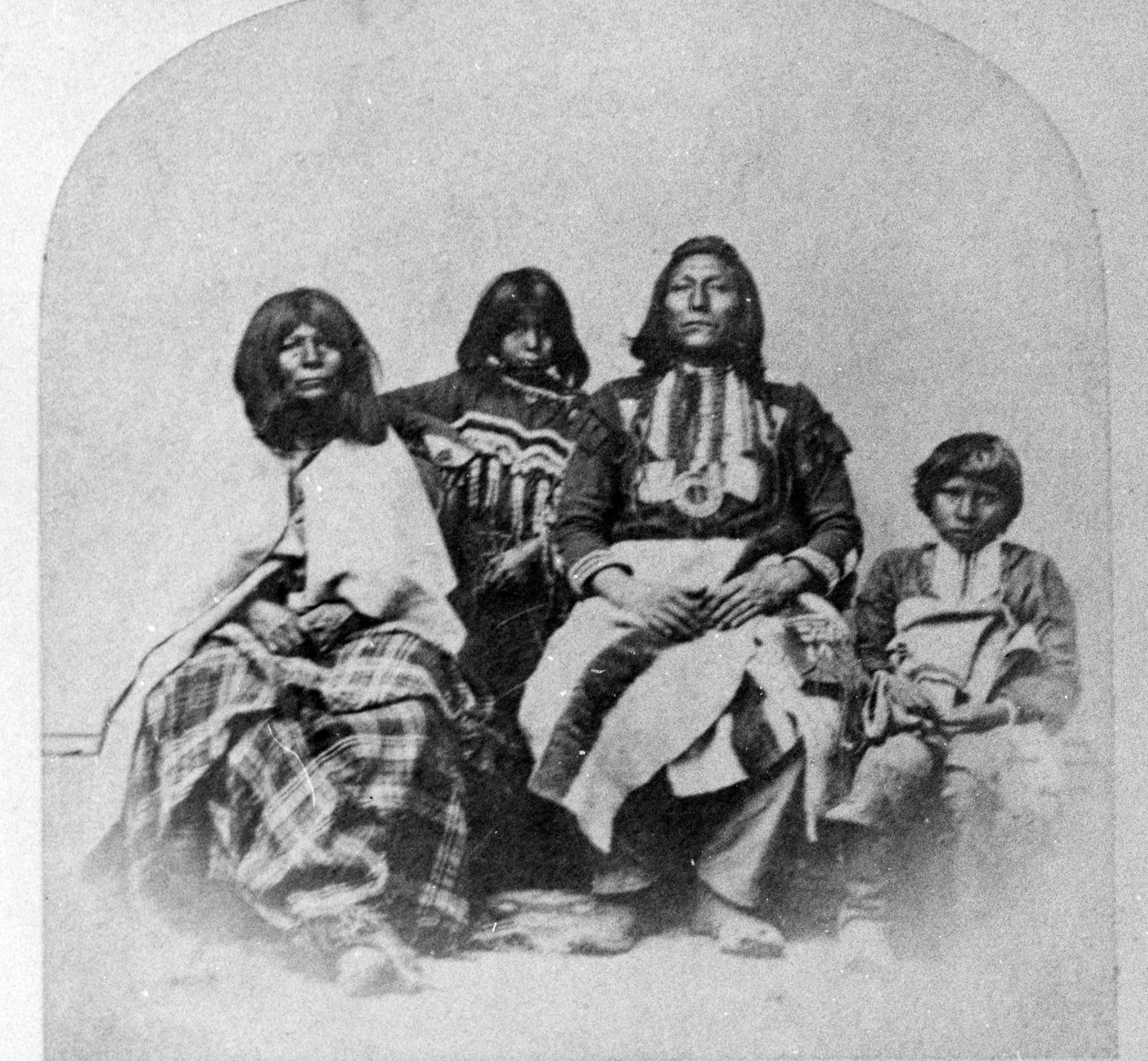 Uten perhe, n. 1870–1875 tekijältä Charles Roscoe Savage