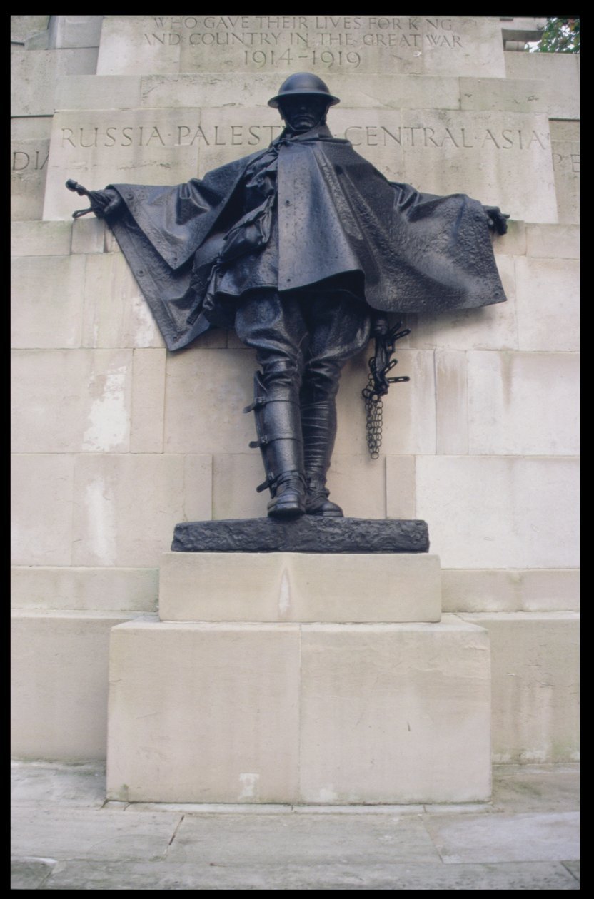 Figuuri Royal Artillery Memorial -muistomerkistä 1914-18, 1925 (Portlandin kivi ja pronssi) tekijältä Charles Sergeant Jagger