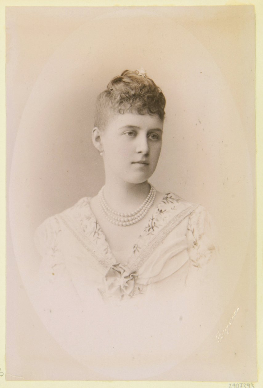 Alexandra de Grece, suurherttuatar de Russie - Muotokuva Venäjän suurherttuatar Alexandra Georgievnasta (1870-1891), Bergamasco, Charles (Karl) (1830-1896). Albumin valokuva tekijältä Charles Bergamasco