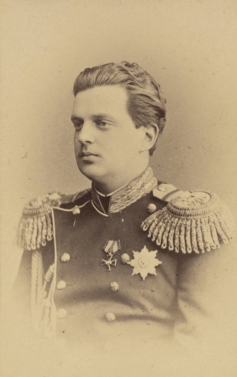 Vladimir Aleksandrovitch de Russie - Muotokuva Venäjän suurruhtinas Vladimir Aleksandrovitšista (1847-1909), Bergamasco, Charles (Karl) (1830-1896). Albumin Photo, n. 1865. Venäjän valtion elokuva- ja valokuva-arkisto, Krasnogorsk tekijältä Charles Bergamasco