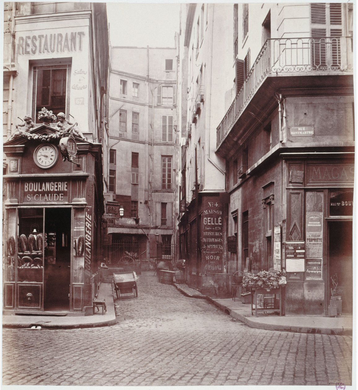 Impasse St. Claude, Rue St. Sauveur, Pariisi, vuosina 1858-78 tekijältä Charles Marville