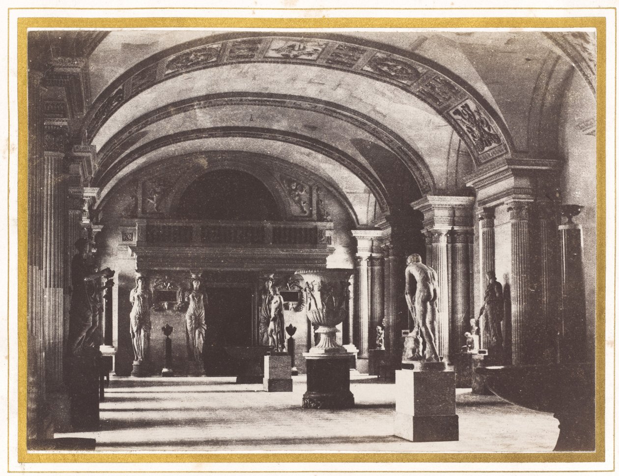 Karyatidien huone, Louvre-museo tekijältä Charles Marville