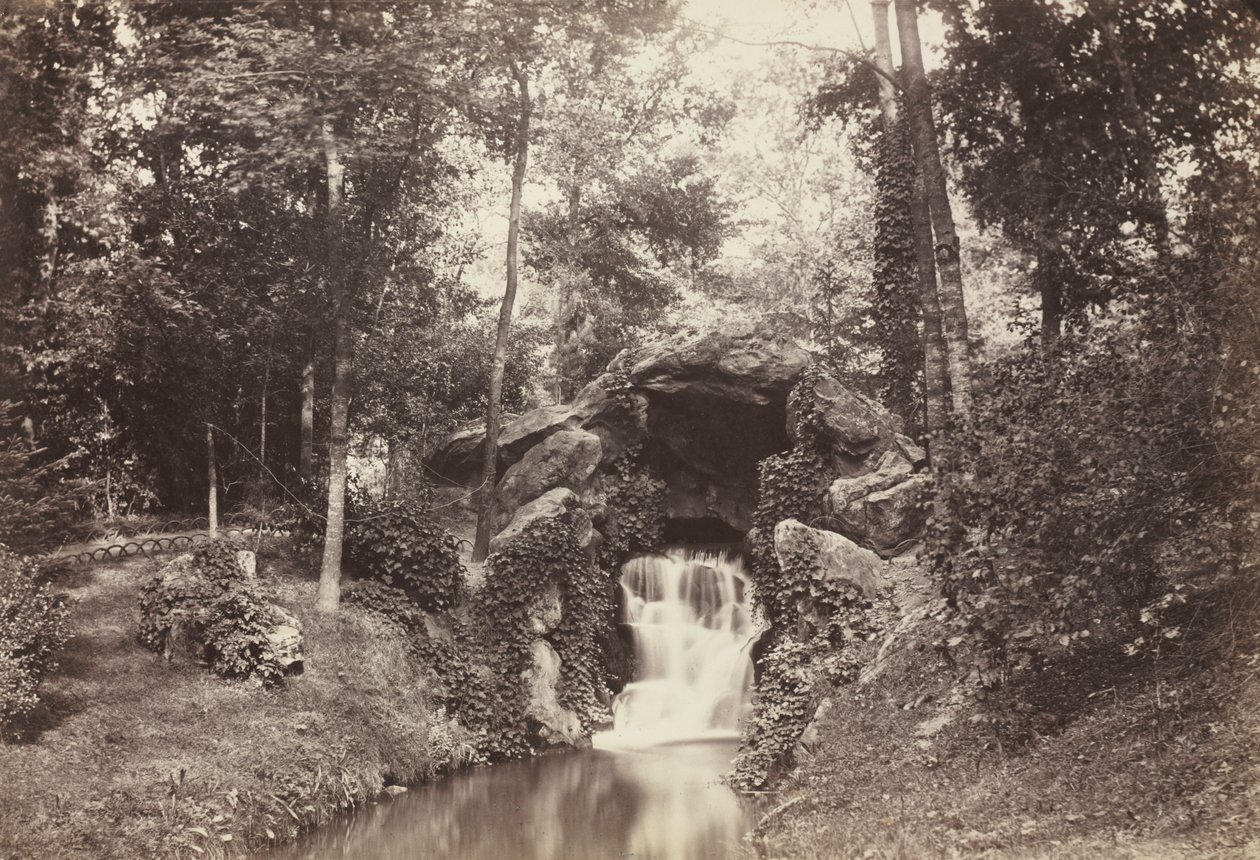 Näkymä Pienestä luolasta kohti Deer Pond, Bois de Boulogne tekijältä Charles Marville