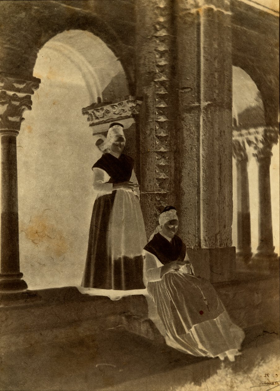 Arlésiennes Saint-Trophimen luostarikäytävässä, ”Arles” tekijältä Charles Nègre