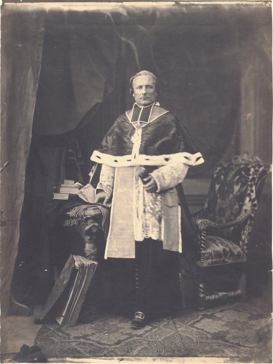 Nizzan ensimmäisen piispan, monsignore Solan, majesteettinen muotokuva tekijältä Charles Nègre