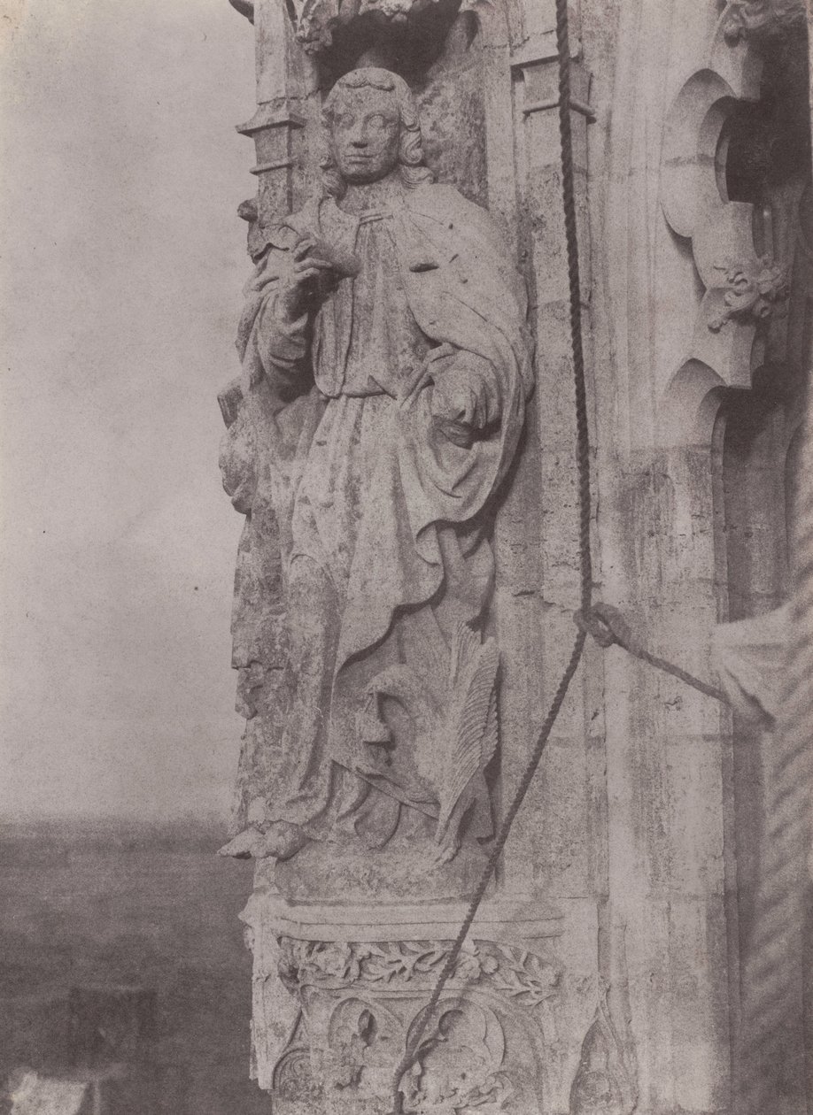 Pyhä Johannes evankelista, Chartresin katedraali,n. 1854 (kuva) tekijältä Charles Nègre