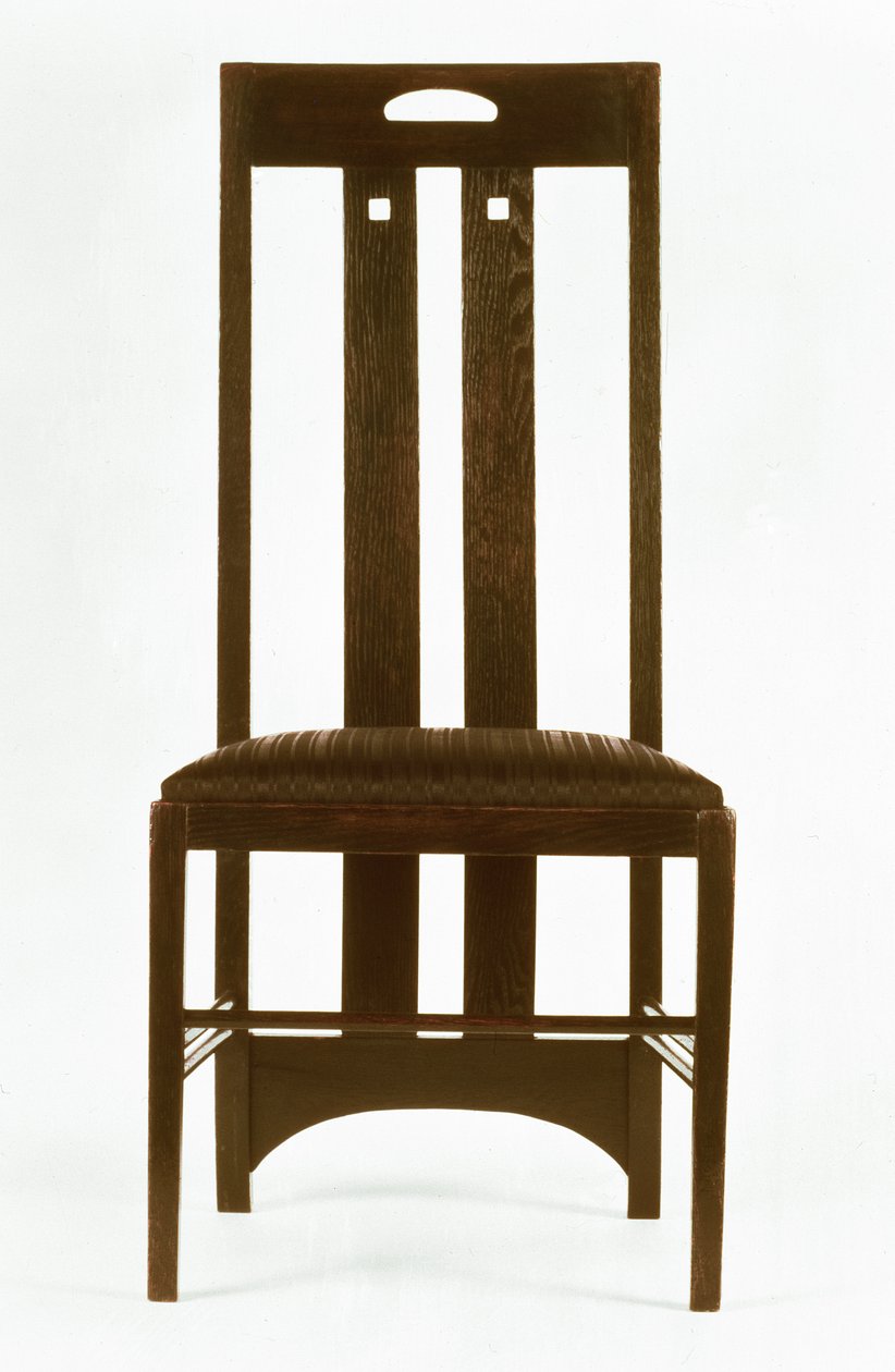 Huonekalut ja erilaiset esineet 1100- ja 1300-luvuilta tekijältä Charles Rennie Mackintosh