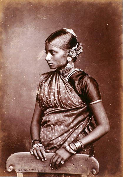 Tamilitytön muotokuva (albumiprintti kortilla) tekijältä Charles T Scowen and Co