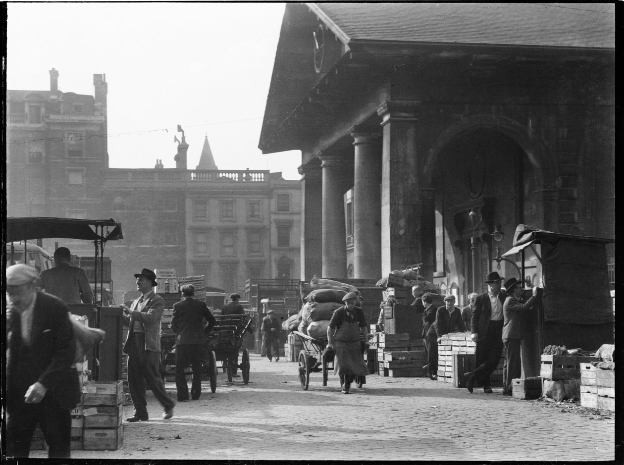 Covent Garden, Westminsterin kaupunki, Suur-Lontoon viranomainen, 1930-luku. tekijältä Charles William Prickett