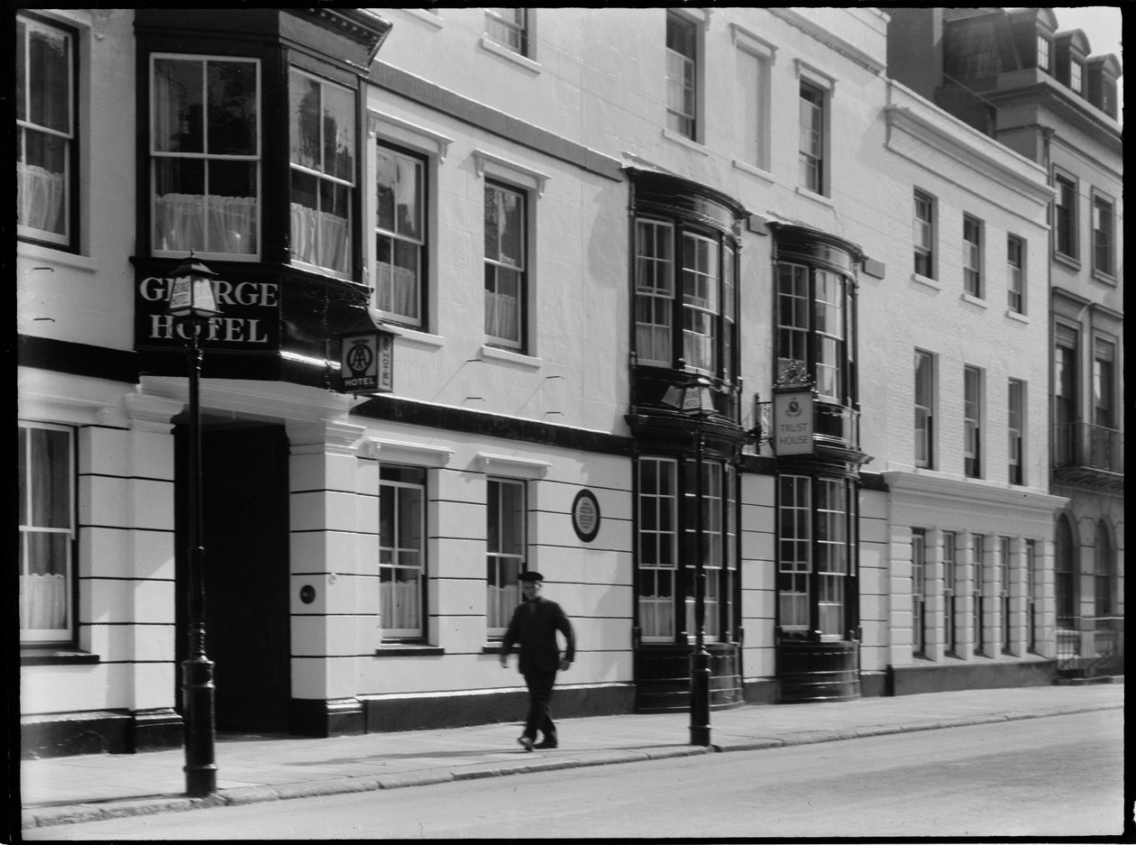 George Hotel, High Street, Portsmouth, 1930-luku. tekijältä Charles William Prickett