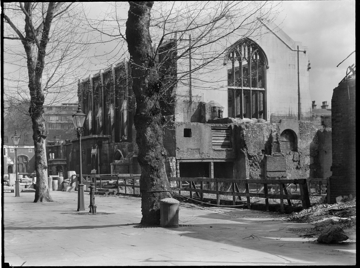 Inner Temple Hall, Temple, City of London, Greater London Authority, 1940-1945. tekijältä Charles William Prickett