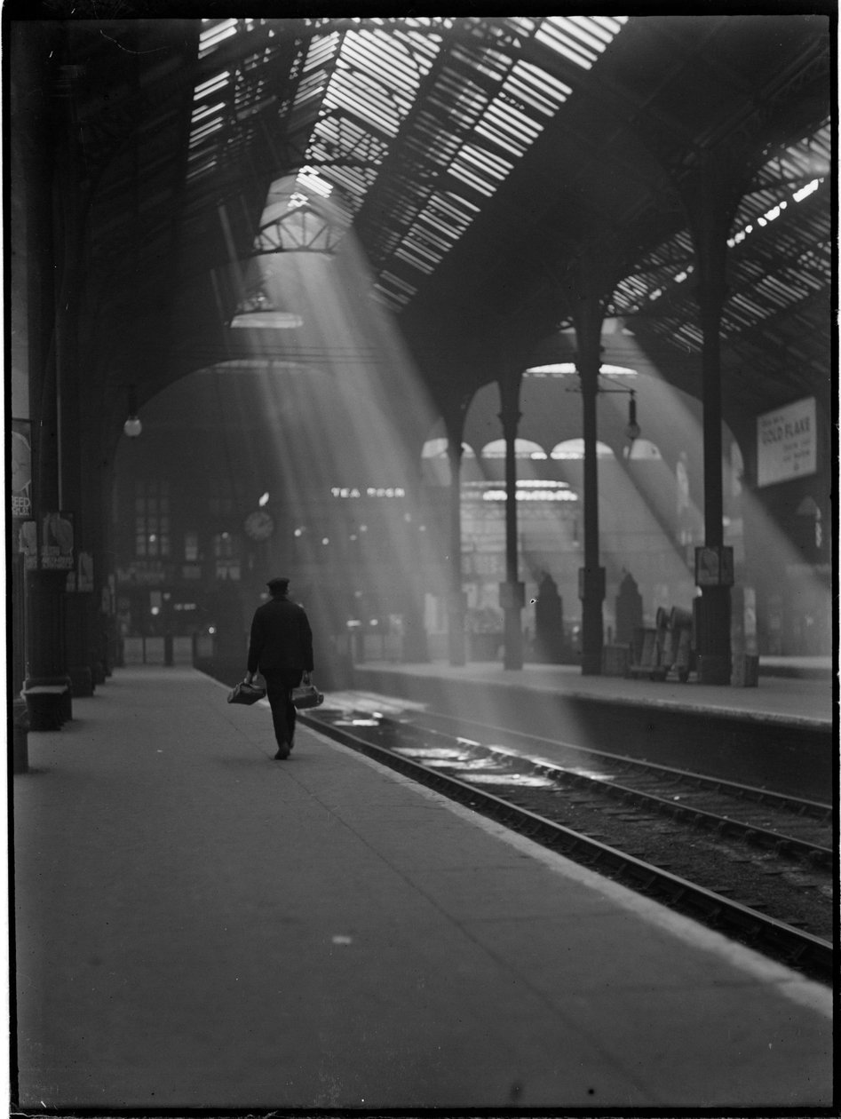 Liverpool Streetin asema, Liverpool Street, Lontoon kaupunki, Greater London Authority, 1932. tekijältä Charles William Prickett