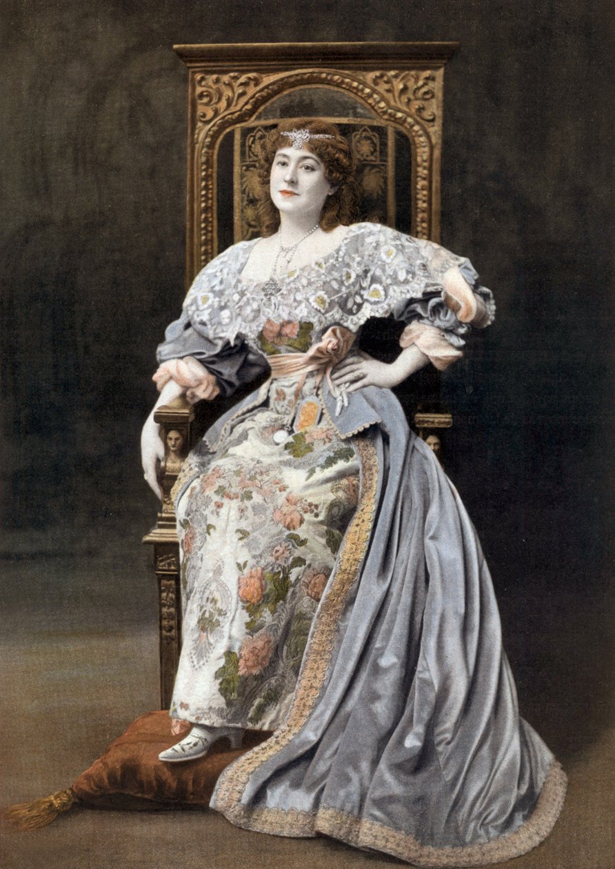 Ranskalainen koomikko Julia Bartet (1854-1941) Marion de Lormen roolissa näytelmässä "Marion de Lorme" Comedie Francaisessa, Pariisissa, valokuva Cheri Rousseau ranskalaisesta "Le Theatre" -lehdestä 1. heinäkuuta tekijältä Cheri Rousseau
