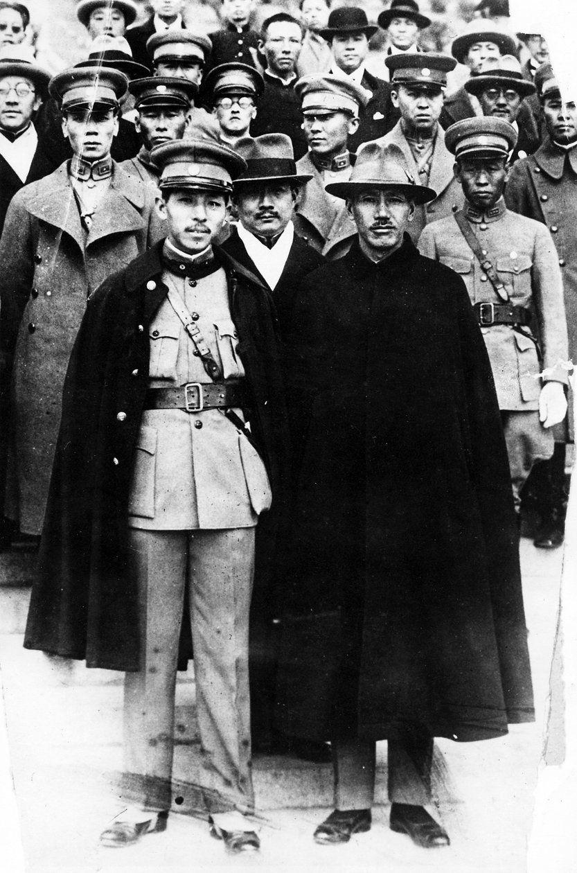 Chiang Kai-shek sotilasjohtajien kanssa, n. 1940-60 tekijältä Chinese Photographer