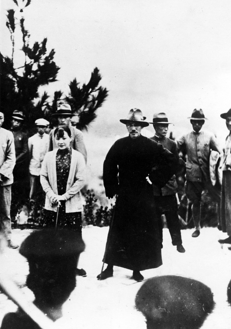 Generalissimon presidentti Chiang Kai-shek ja hänen vaimonsa Soong May-ling, n. 1931 tekijältä Chinese Photographer