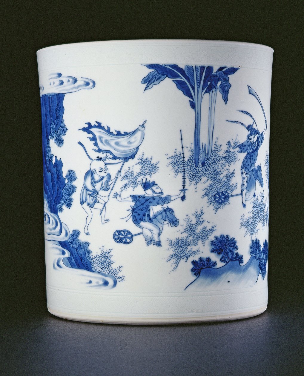 Sinivalkoinen sivellinruukku, jossa nainen ja pojat leikkivät harrastushevosilla, Chongzheng, 1630-44 (posliini) (ks. 205936) tekijältä Chinese School