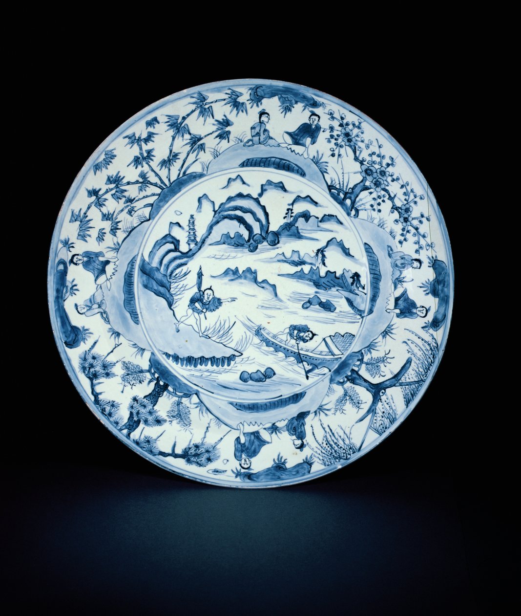 Sinivalkoinen astia, joka on maalattu kalastajilla jokinäkymässä, Tianqi tai Chongzheng, 1620-30 (posliini) tekijältä Chinese School