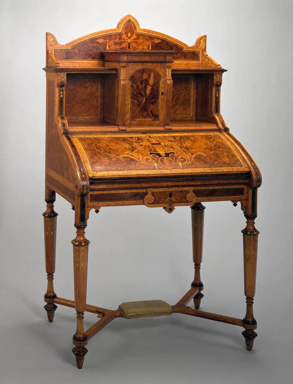 Työpöytä, Herter Brothers Company, 1869-71 (puu) tekijältä Christian and Gustave 1830 98 Herter