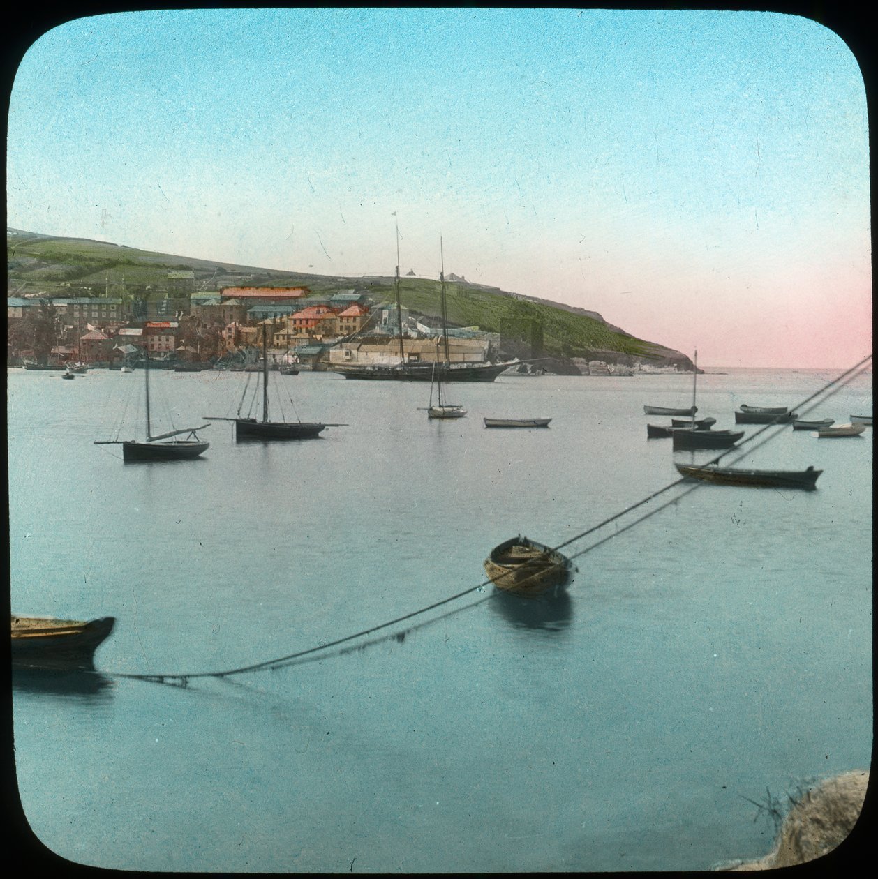 Polruan Foweysta, Cornwallista, 1800-luvun loppu tai 1900-luvun alku. tekijältä Church Army Lantern Department