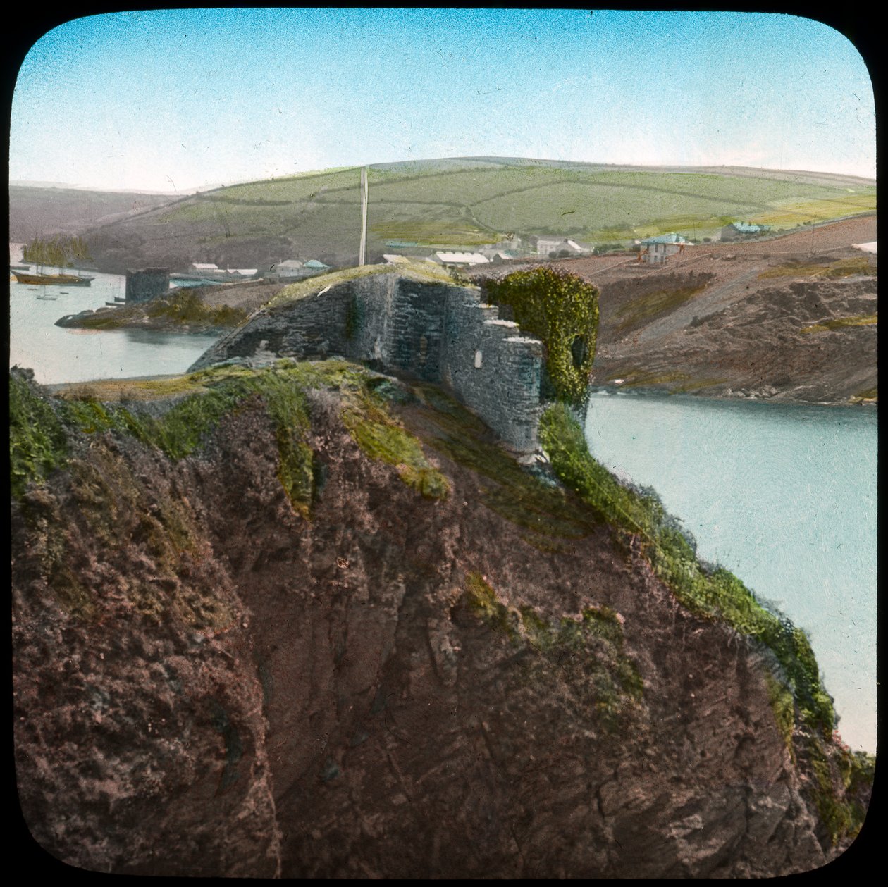 Castle, Fowey, Cornwall, 1800-luvun loppu tai 1900-luvun alku tekijältä Church Army Lantern Department