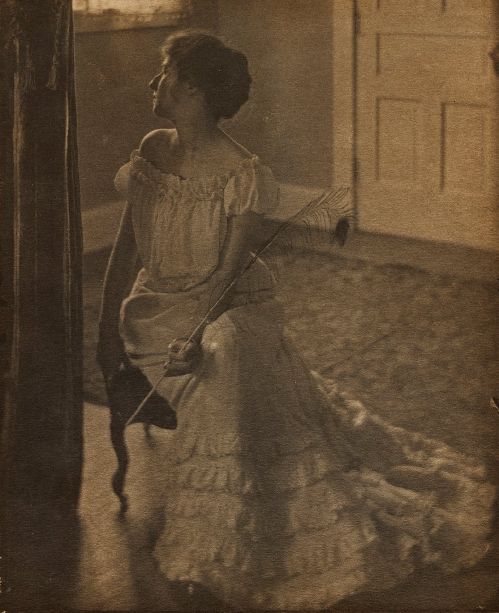 Riikinkukon sulka, n. 1902. tekijältä Clarence H. White