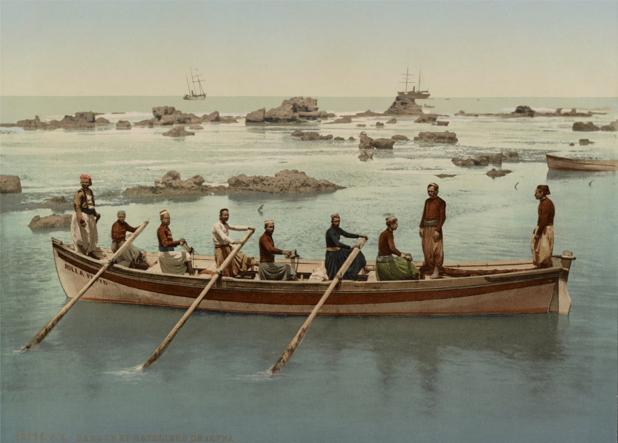 Boatmen, Jaffa, Israel, n. 1890-1906 (valokuvatulostus) tekijältä Company Photoglob