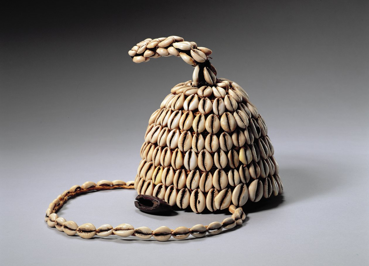 Hattu (kuoret ja luu) (katso myös 181647) tekijältä Congolese