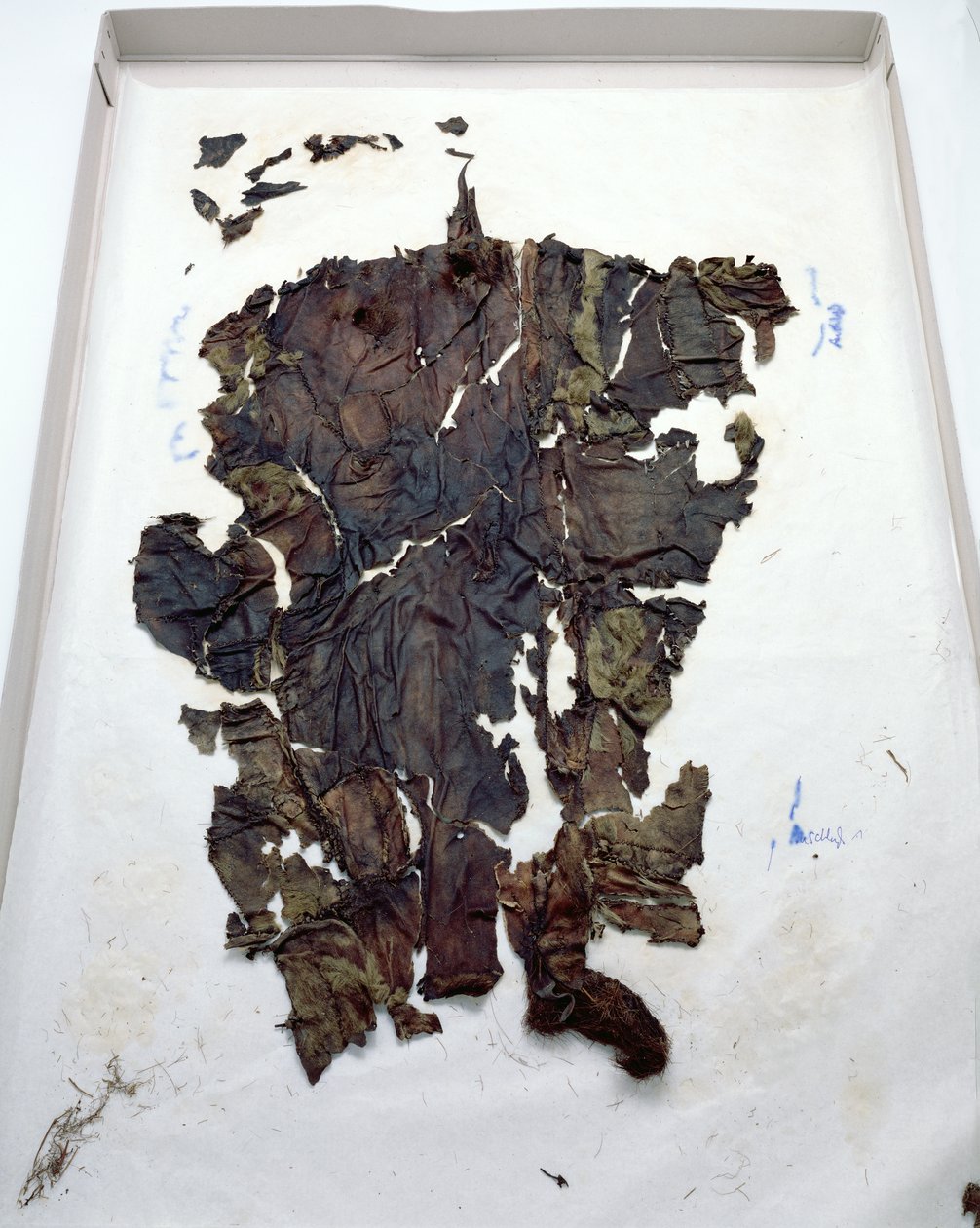 Leggingsit löydetty Oetzi Icemanin kanssa (vuohennahka) tekijältä Copper Age
