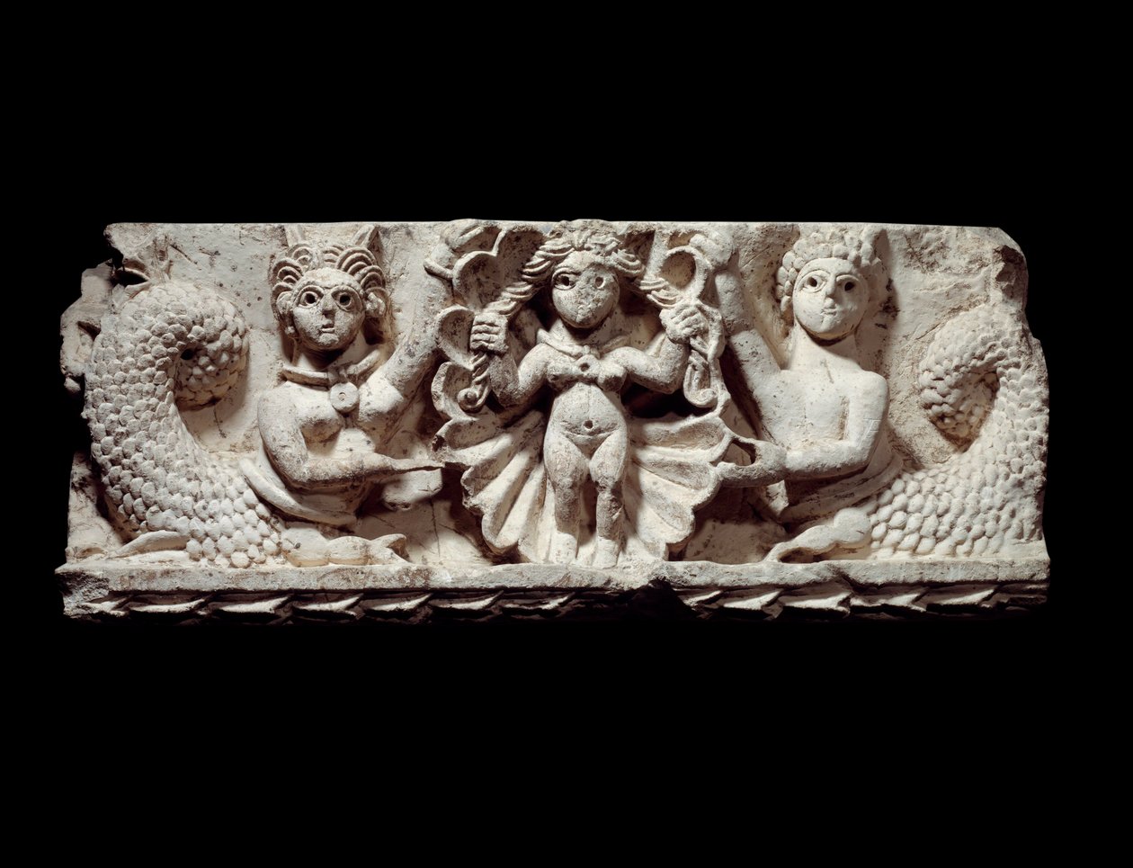 Koptilainen taide: Venuksen (Aphrodite) syntymä. kalkkikivireljeef Egyptistä. 5. vuosisadalla jKr. Aurinko 0,71x0,29 m Pariisi, musee du Louvre tekijältä Coptic