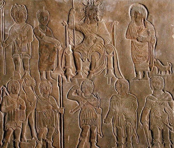 Reliefi, joka kuvaa jumaloitua Rooman keisaria vastaanottamassa kunnianosoitusta egyptiläisiltä paimentolaisilta tekijältä Coptic