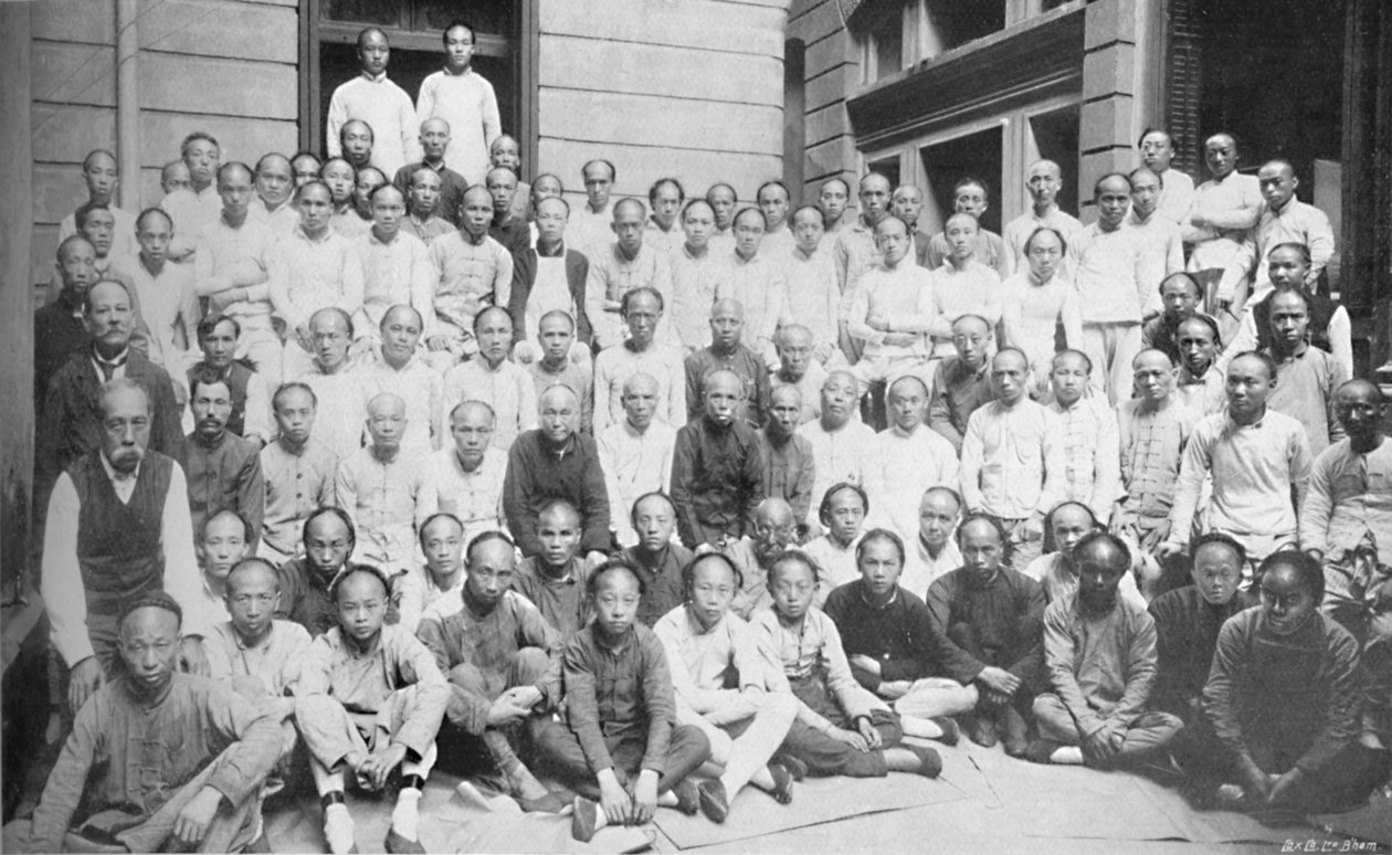 Compositors and Pressmen, North China Daily News Office, 1910 tekijältä Cox Company Ltd