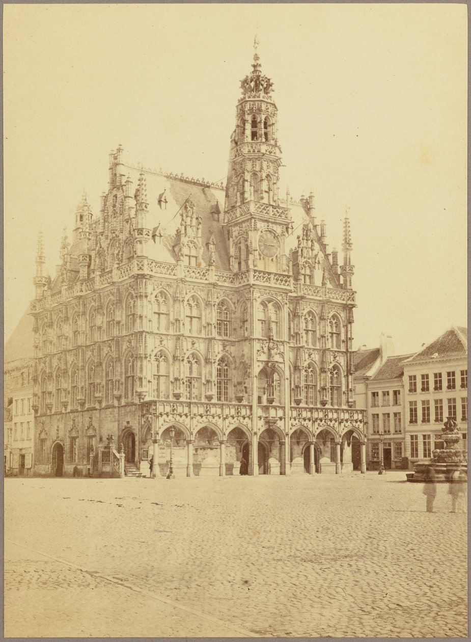 Hotel de ville, Oudenarde tekijältä Cundall and Fleming