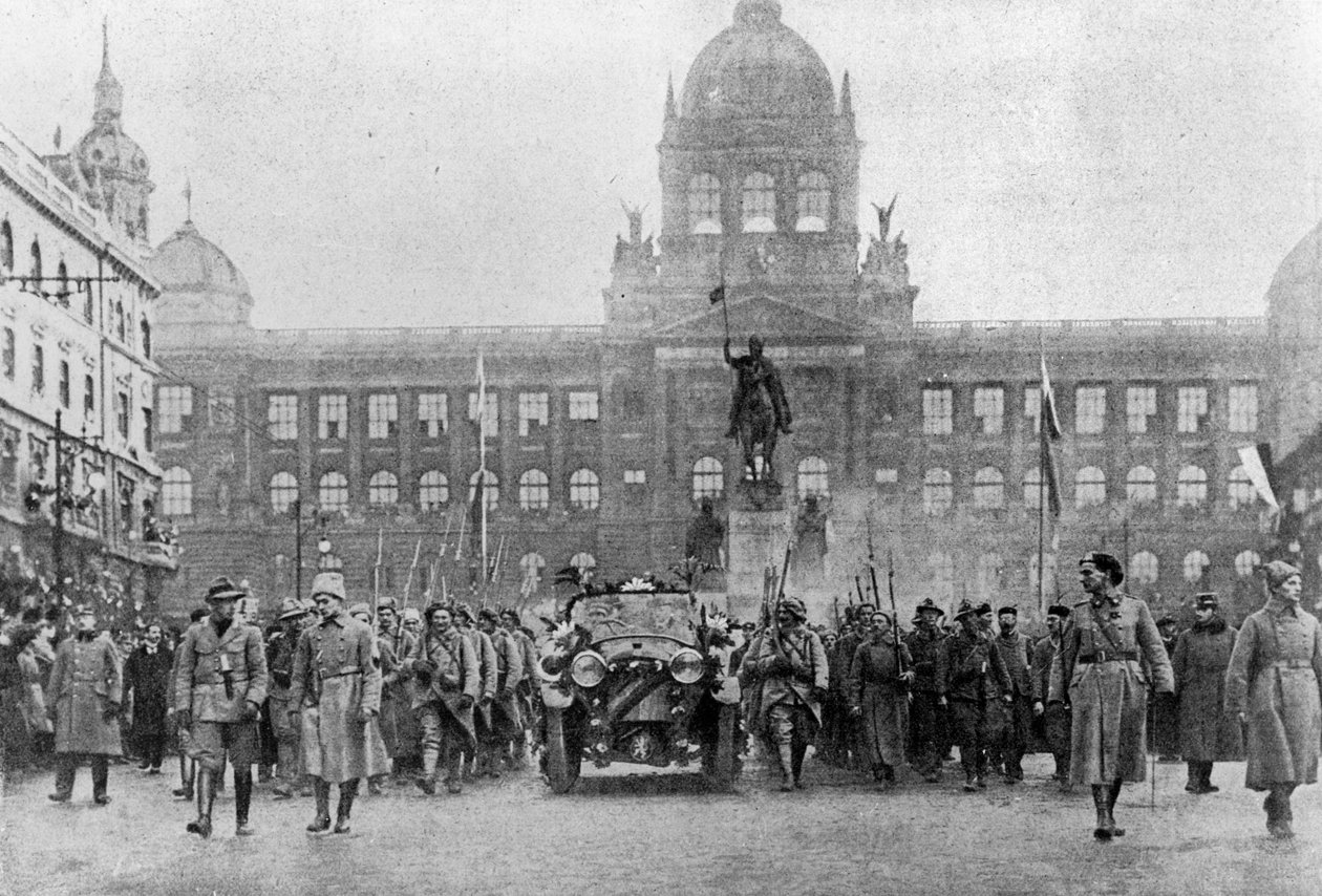 Masarykin saapuminen Prahaan 8. joulukuuta 1918. tekijältä Czech Photographer