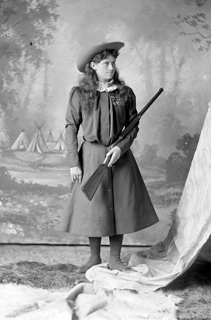 Annie Oakley, noin 1897-1926 tekijältä David Frances Barry