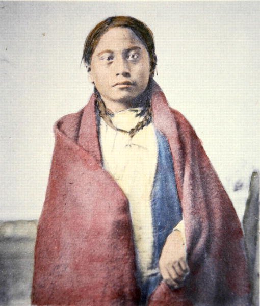 Varisjalka (d.1890) (värillinen valokuva) tekijältä David Frances Barry