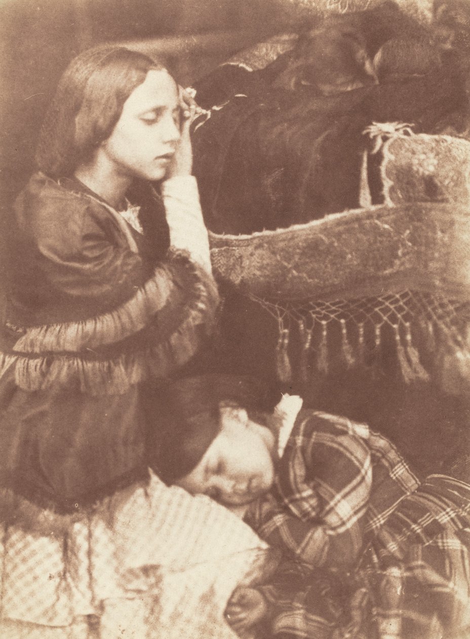 Kolme nukkujaa: Sophia Finlay, Harriet Farnie ja Brownie, c. 1845. Tekijät: David Octavius Hill, Robert Adamson. tekijältä David Octavius Hill, Robert Adamson